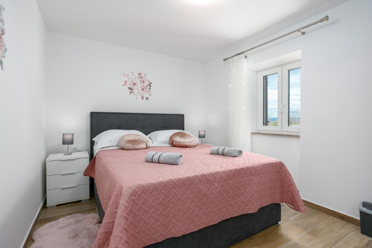 Apartment Ivana Malinska Esterno foto